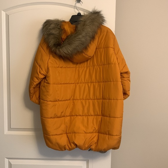 Charlotte Russe 1X fur lined hooded down coat - Picture 3 of 4